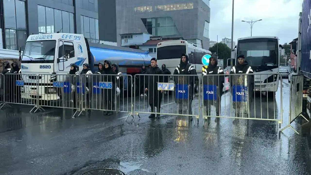 SON DAKİKA | HALK TV'YE KAYYUM ATANDI: Halk TV kapatıldı mı, neden kayyum atandı? İşte operasyonun detayları ve TMSF kararı (14 Ekim 2026) 4
